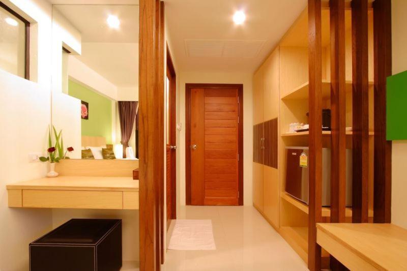 Kalim Beach Place Patong 外观 照片