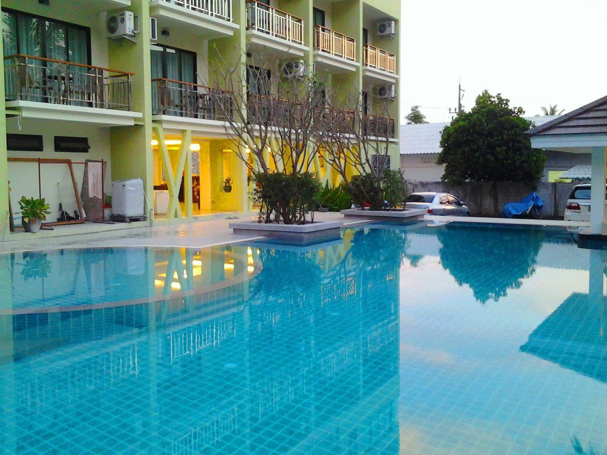 Kalim Beach Place Patong 外观 照片