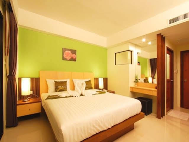 Kalim Beach Place Patong 外观 照片