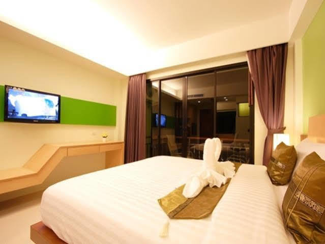 Kalim Beach Place Patong 外观 照片